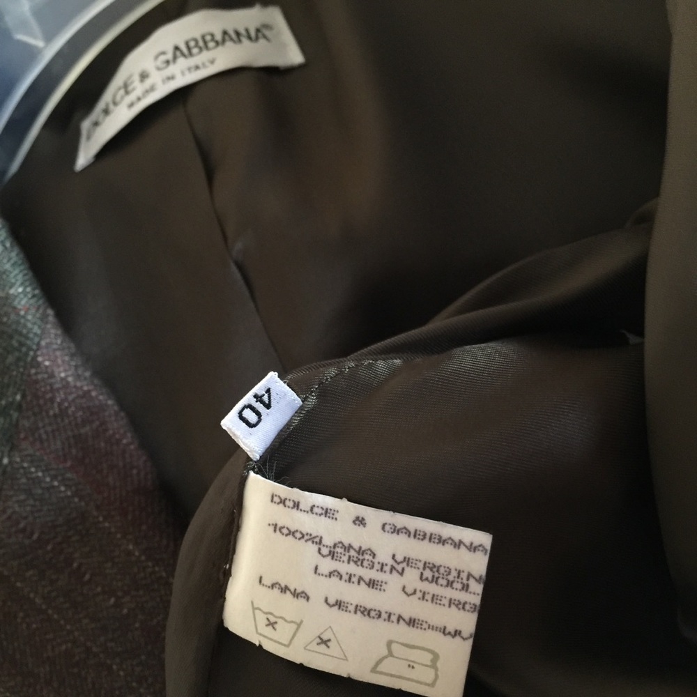 Authentic Dolce & Gabbana Vintage Blazer, Size 40 - Picture 7 of 7